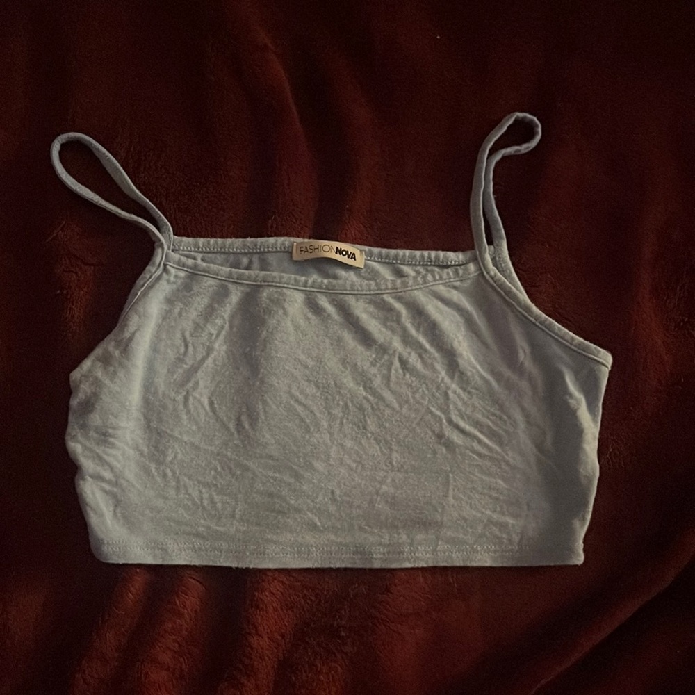 From fashion nova, baby blue is a size small .